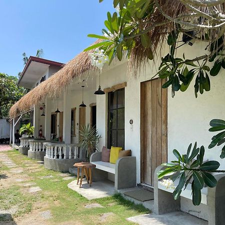 Canvas Inn Boracay Island Exterior foto